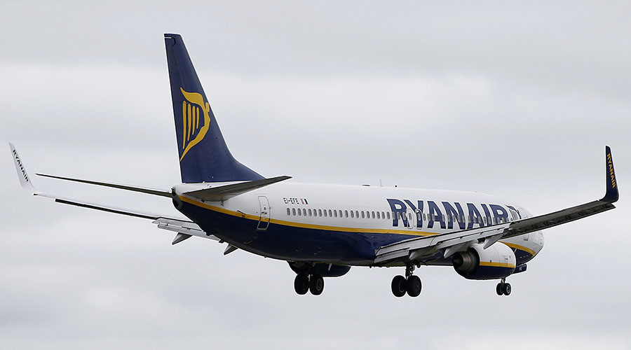 'We don't want to die': Ryanair crewmember's epic fail shocks passengers, goes viral