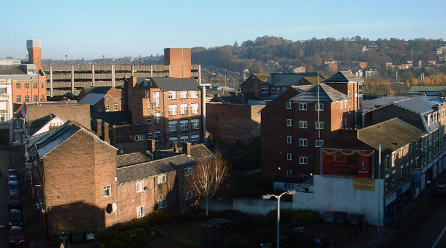 ‘Come friendly bombs & fall on…’ Luton? Town called worst place to live in UK by Reddit