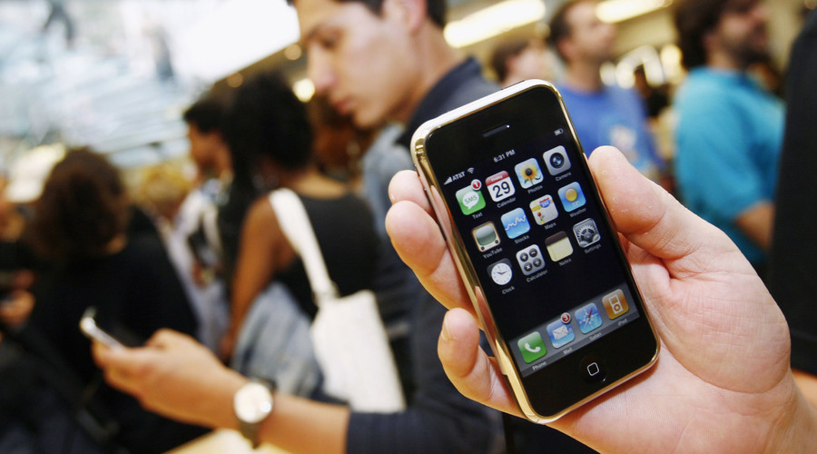 Mod-pods: Music fans ditch streaming services for old iPods