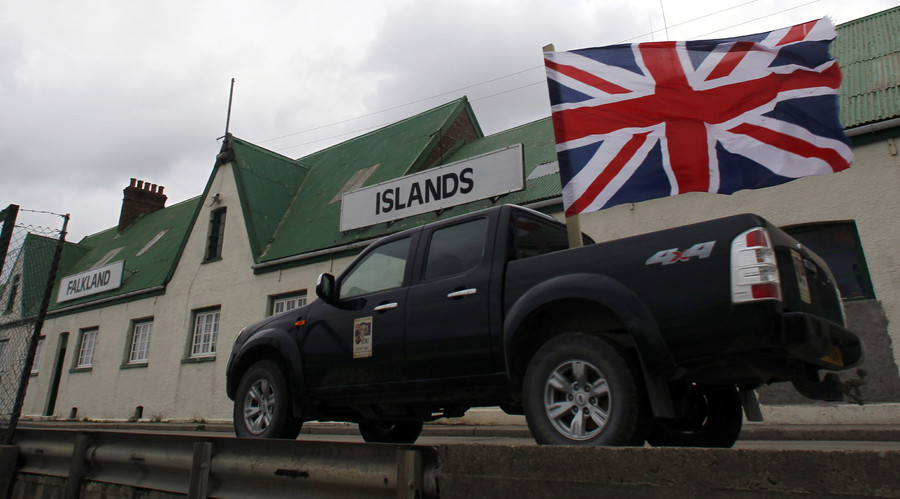 ‘Falklands will stay British,’ David Cameron tells Argentine president