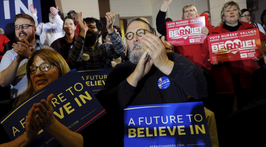 Thousands march for Bernie, blame media for 'nearly nonexistent' coverage (PHOTOS, VIDEOS)