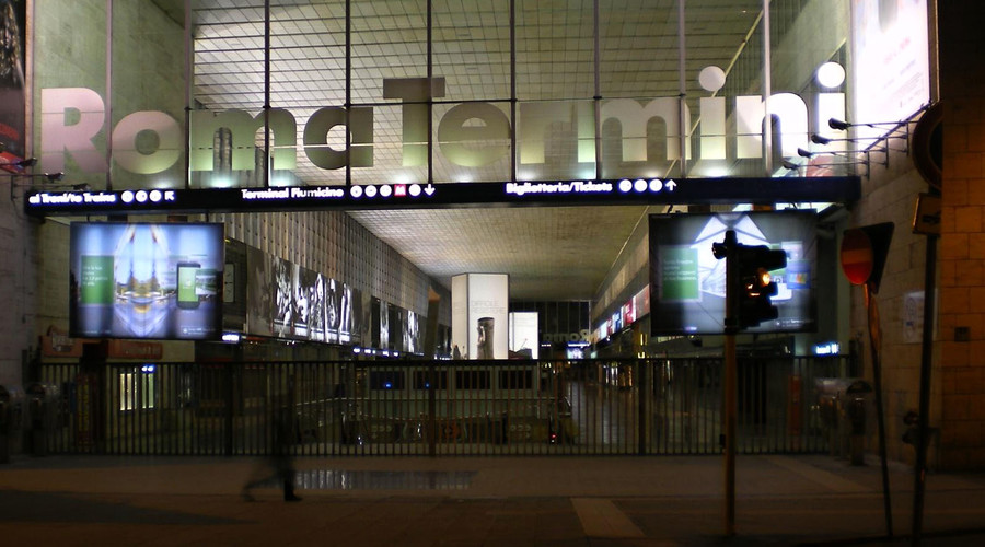 Man with ‘toy’ rifle prompts evacuation at Rome’s main station