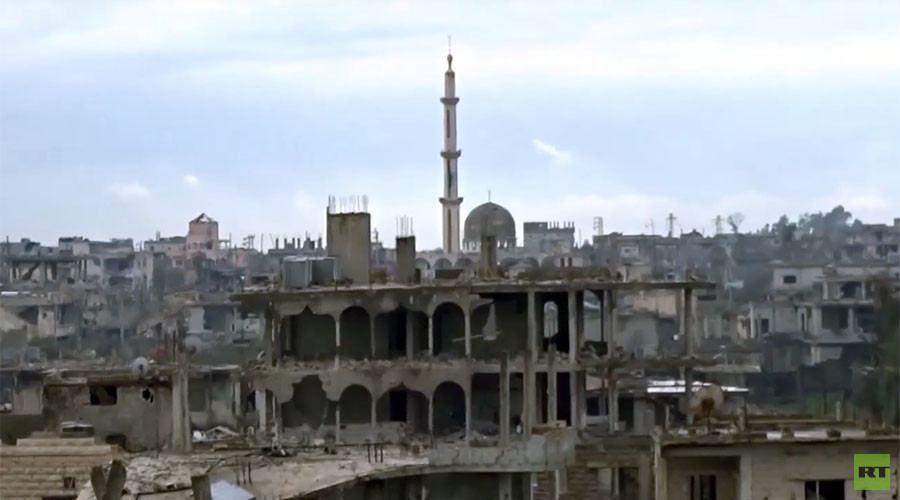 Apocalyptic scenes of strategic town in southern Syria retaken from jihadists (VIDEO)