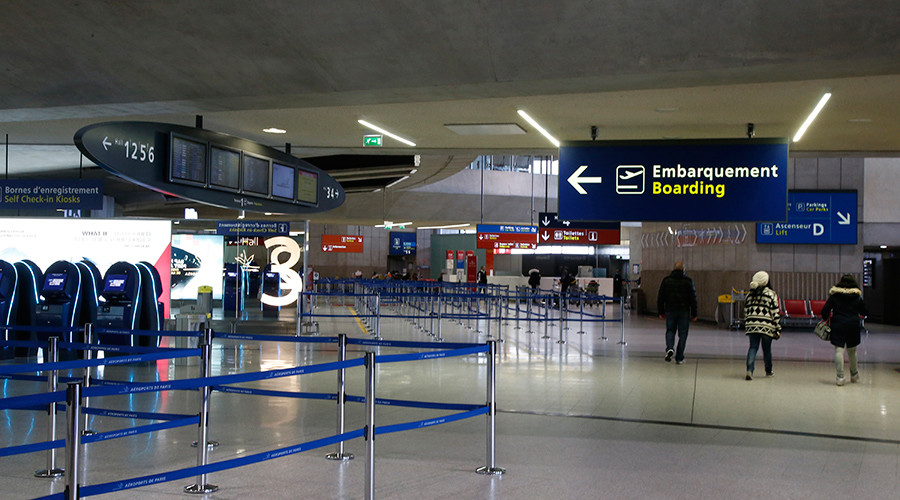 ‘Irresponsible drill’: Paris airport workers protest after fake bombs found in US embassy parcel