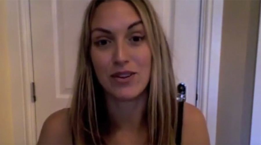 At your cervix : Model overshares with selfie to raise pap smear awareness