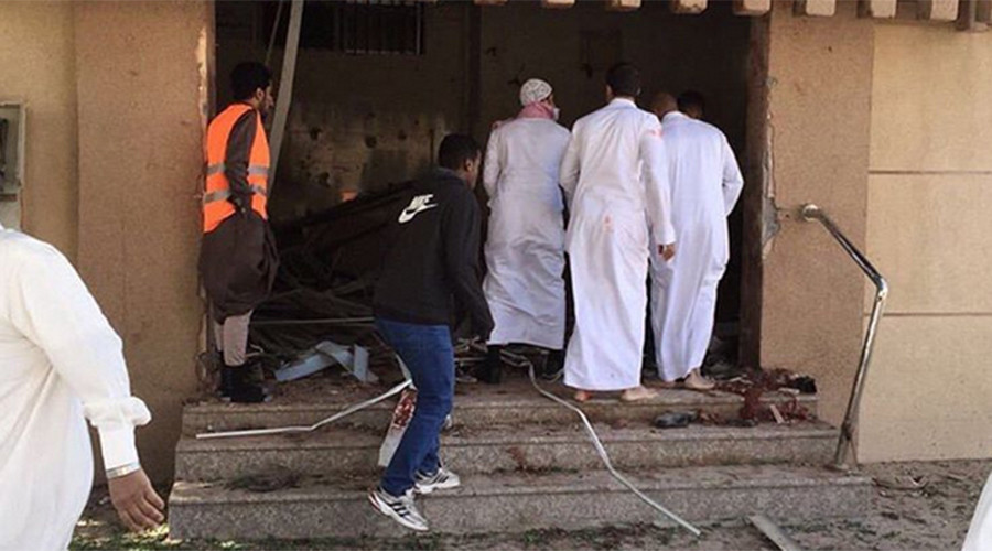At least 4 killed in Shiite mosque bomb & gun attack in Saudi Arabia