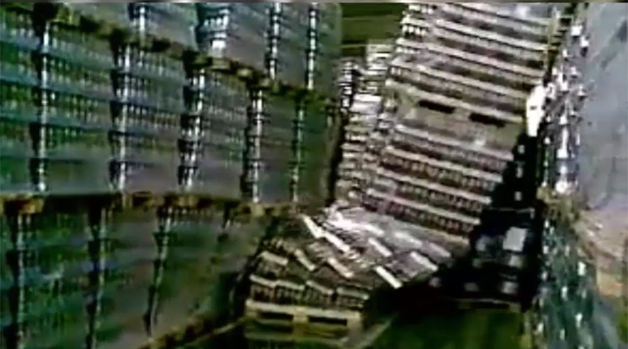 Beer Jenga: Tower of bottles come crashing down (VIDEO)