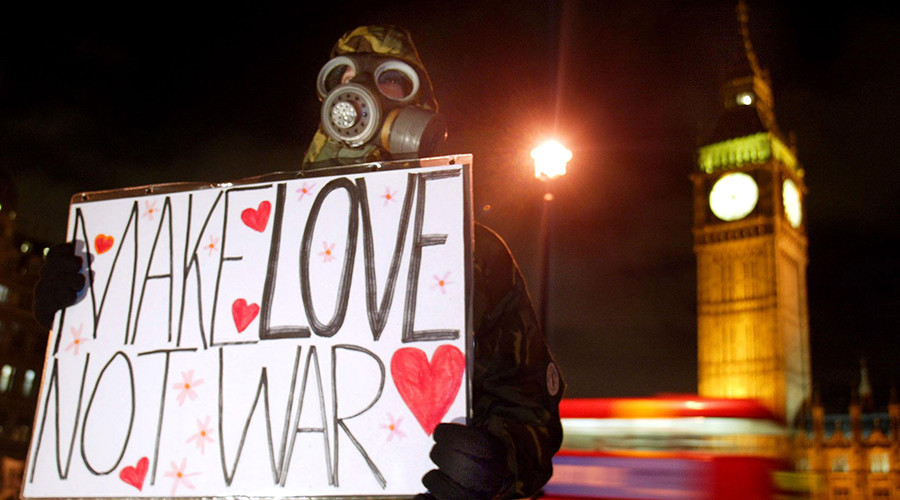 #StopArmingSaudi: Activists target UK weapons in Yemen at plush London arms trade banquet