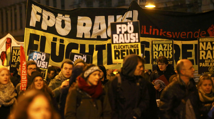 Thousands protest against Vienna ball funded by far-right party (PHOTO, VIDEO)