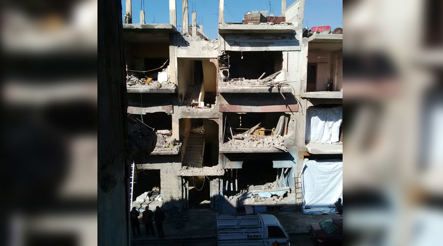 Homes opposite the terrorist car bombing blast in al-Zahra'a, Homs © Eva Bartlett