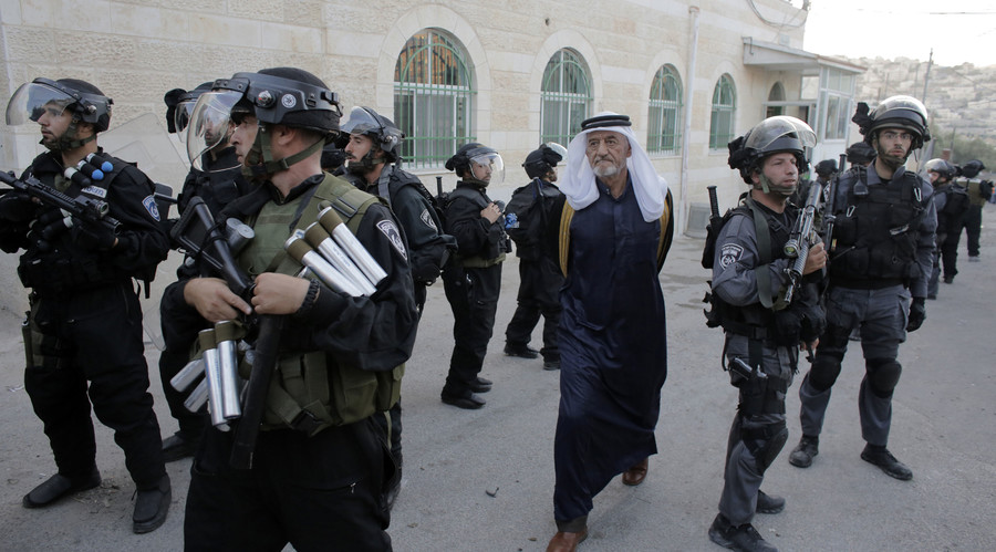 Free to frisk: New Israeli law gives cops green light to stop & search public without reason
