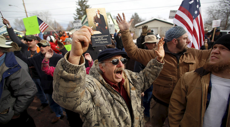 Oregon grand jury indicts 16 wildlife refuge occupiers – prosecutors