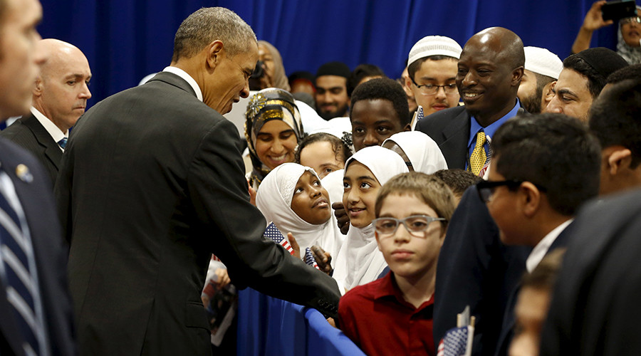 #TooLateObama: President criticized for mosque visit from left and right