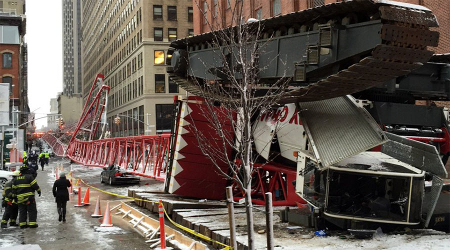 Crane collapses on cars in Lower Manhattan, 1 killed (PHOTOS, VIDEO)