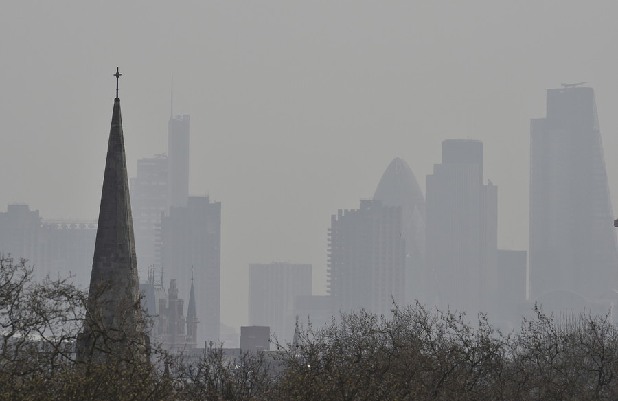 Air pollution threatens death even 'decades after exposure' – UK scientists