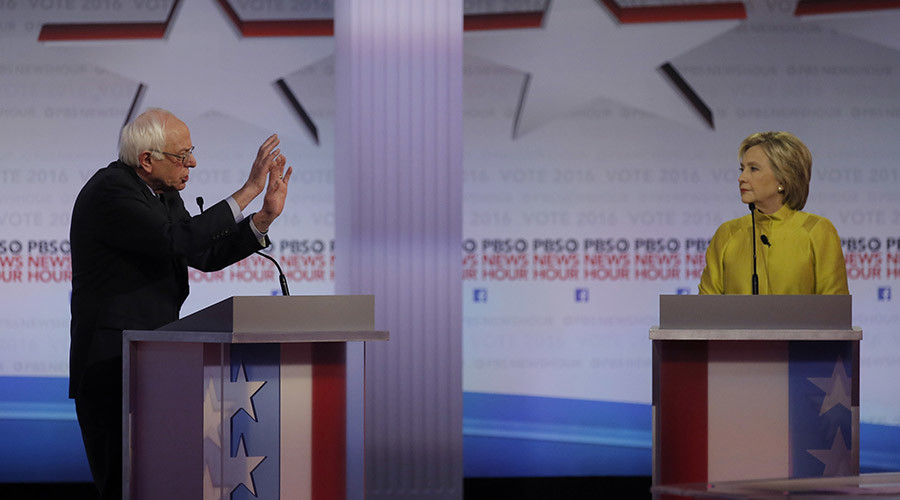 ‘People aren’t dumb’: Sanders attacks Clinton’s effort to distance herself from Wall Street