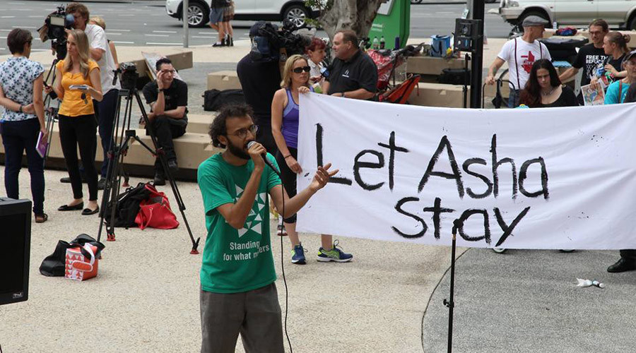 Aussie doctors refuse to return 1yo baby to offshore detention center, hundreds rally in support