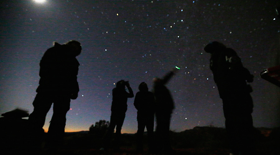 Mysterious 'UFO' not aliens, but it's still pretty cool (VIDEO)