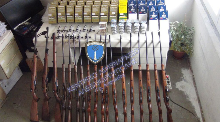 VIDEO shows how 3 Turkey-bound UK/Kurdish smugglers managed to fit 240K rounds of ammo into 2 vans