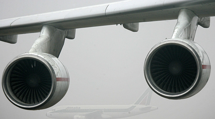 Dripping blood alerts airport staff to corpse on cash-filled plane