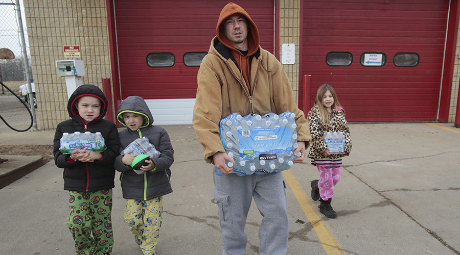 Museum in Flint teaching kids how to filter water