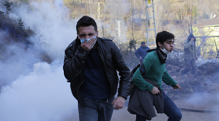 Police teargas locals protesting new gold mines in Artvin, northeast Turkey
