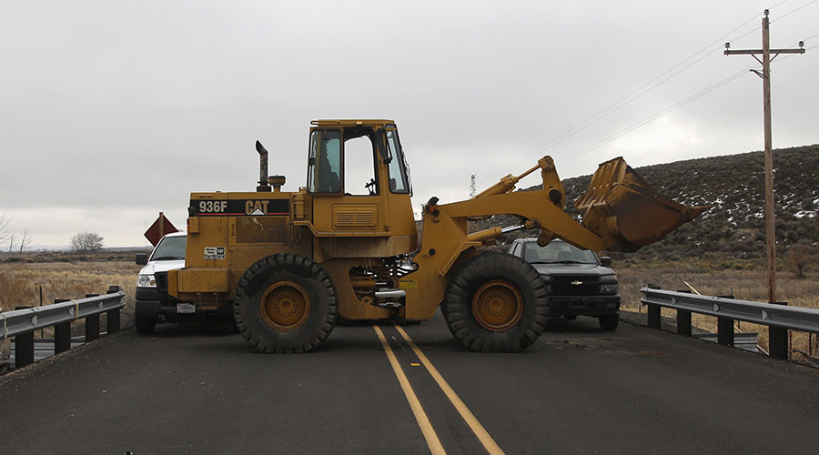 FBI finds human feces at Oregon militia camp near Native American cultural site