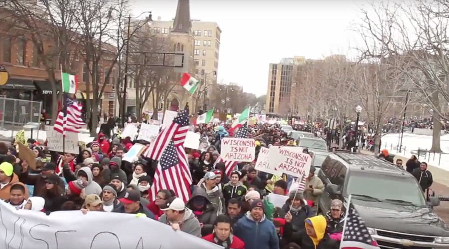 ‘Day Without Latinos’: 20,000 protest Republican immigration bills in Wisconsin