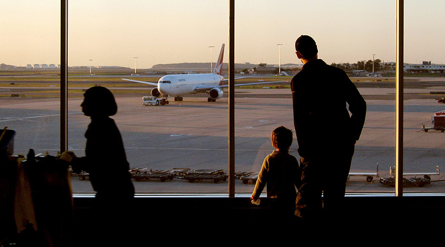 Kremlin wants bureaucrats to fly coach