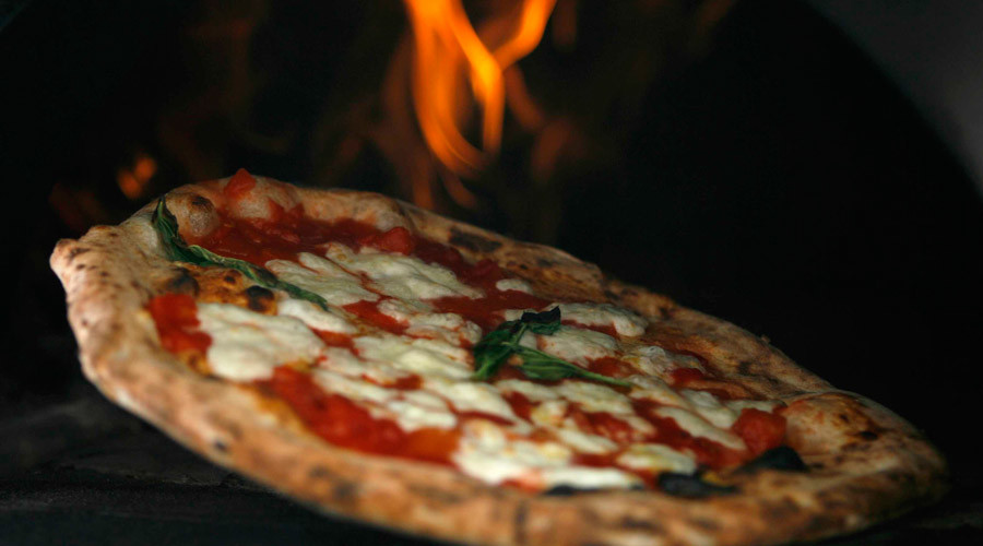 Russian high tech pizza coming to America
