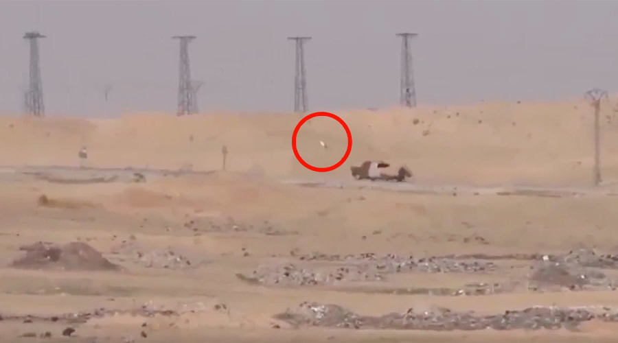 Syrian YPG allegedly uses US high-tech anti-tank missile to blow up ISIS truck (VIDEO)