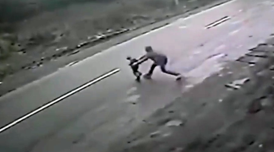 Man miraculously saves toddler from fatal car crash (VIDEO)
