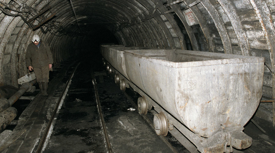 Coal mine collapse in northern Russia kills 2