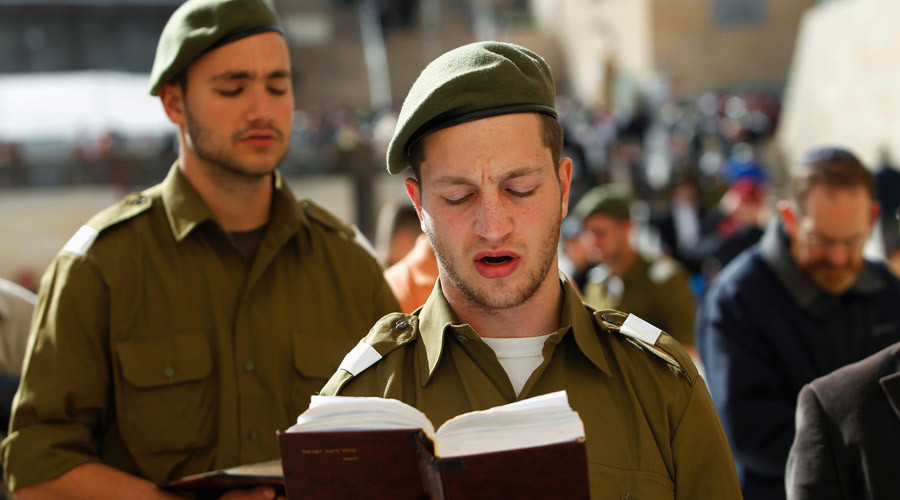 'Like Nazi Germany': IDF wants to make it notoriously hard for soldiers to grow beards