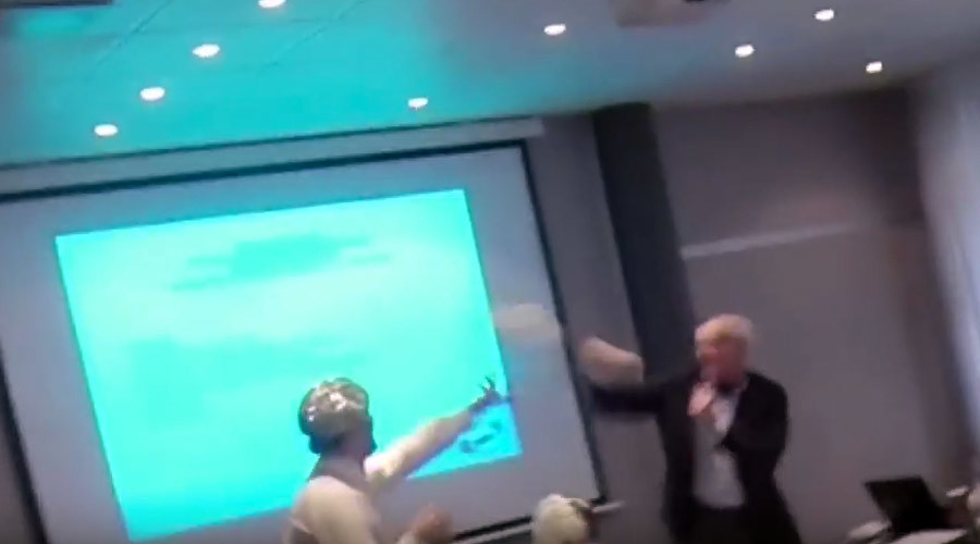 Activists dressed as clowns throw cake in face of German right-wing party official (VIDEO)