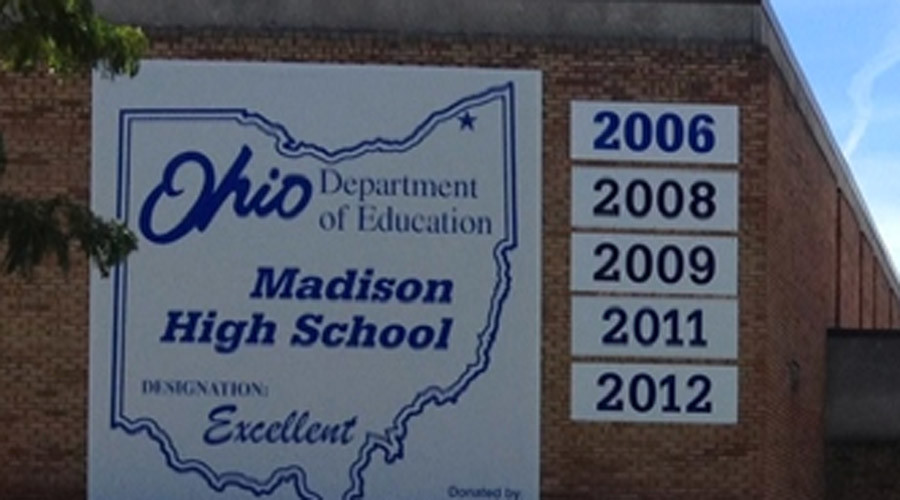 4 students injured in Ohio school shooting