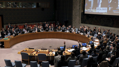 The United Nations Security Council votes to approve a resolution endorsing the planned halt in fighting in Syria at the United Nations Headquarters in New York February 26, 2016. © Brendan McDermid