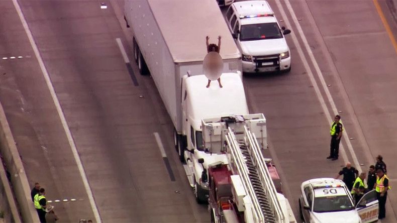 Naked Woman Dancing On Top Of Truck Causes Texas Sized Traffic Jam Video — Rt Viral 7115