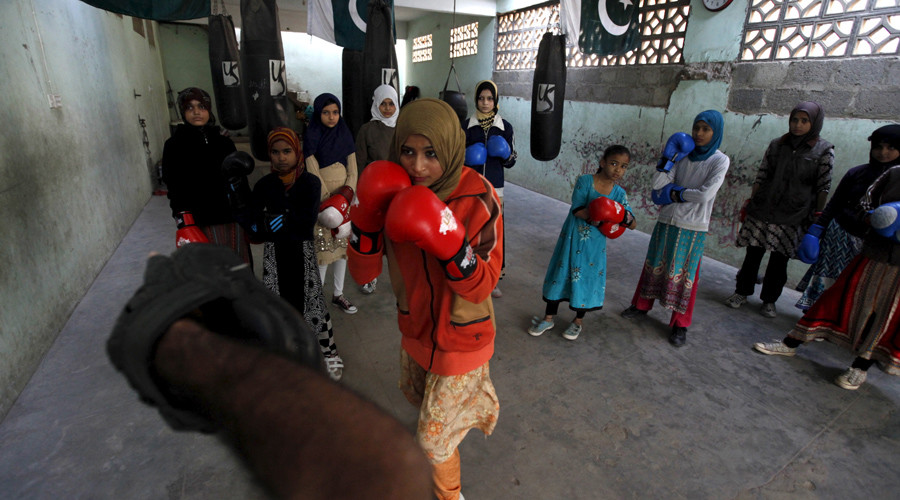 ‘Boxing is in our blood’: Pakistani girls fighting for better life through sport (VIDEO)