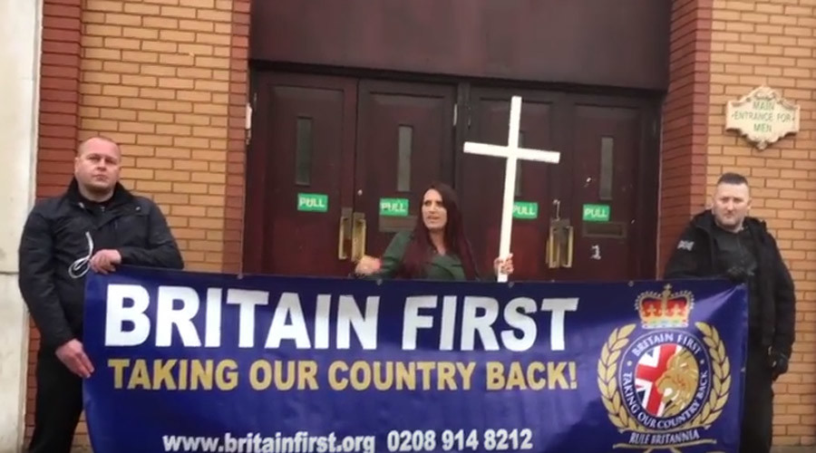 Far-right Britain First stages cringe-worthy picket outside East London Mosque (VIDEO)