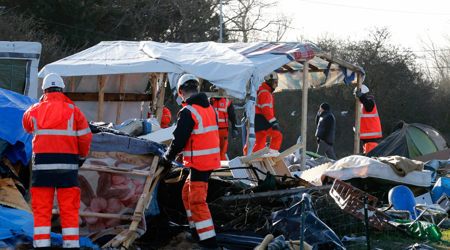 'They won't disappear': Refugees flee to safer parts of Calais 'Jungle' amid demolition