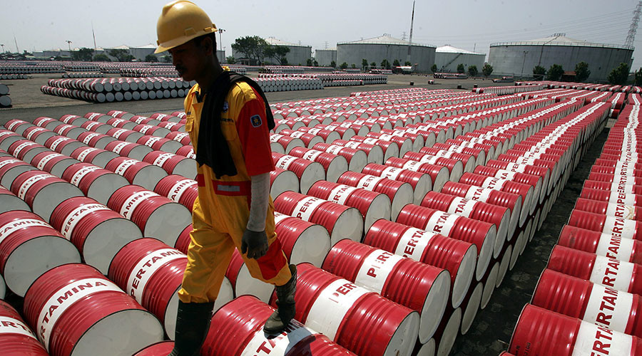 World’s top oil producers to meet in Russia to discuss output freeze