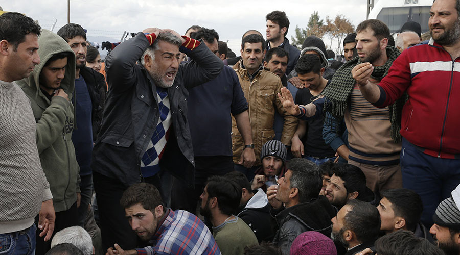 Marooned on the Greek border: ‘Jungle’-like refugee camp springs up and grows rapidly at Idomeni