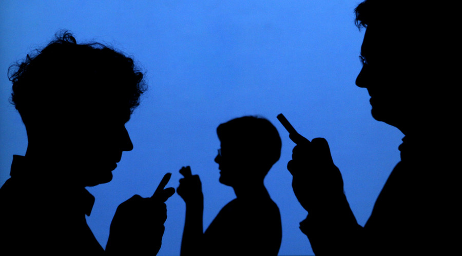Addicted to Facebook? Psychologist says blame it on evolution