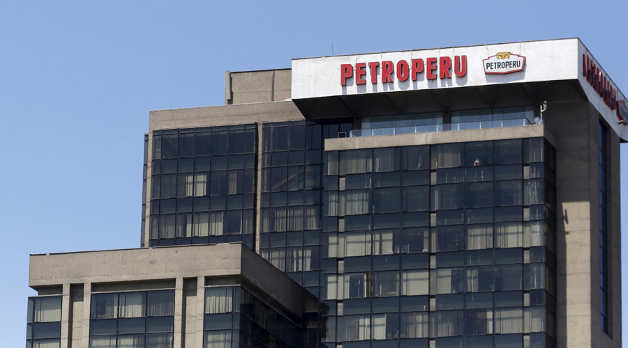 Peru tribe detains officials over oil spill anger