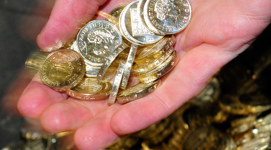 Deporting migrants who earn less than £35k is ‘crude’ & ‘ludicrous’ – MPs