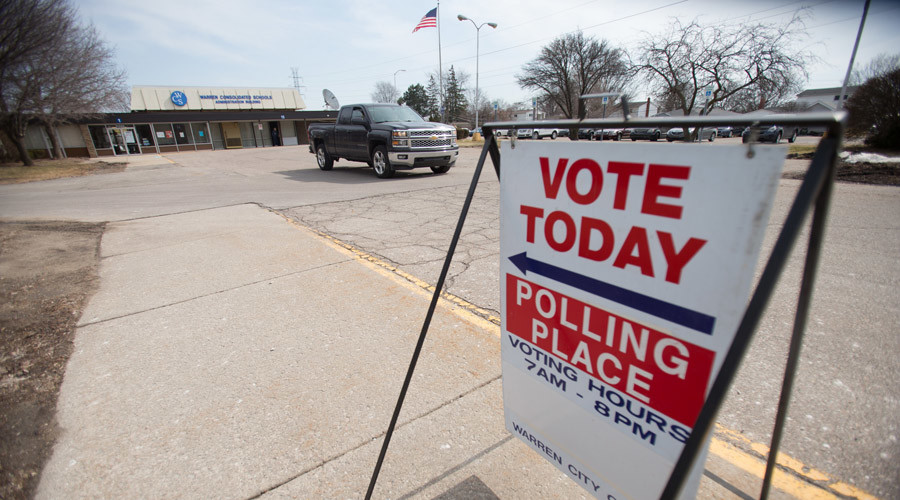 Michigan primary voters unhappy with candidates over Flint water crisis, criminal justice reform