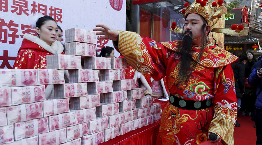 Goldman predicts $700bn capital outflow, weaker yuan for China in 2016
