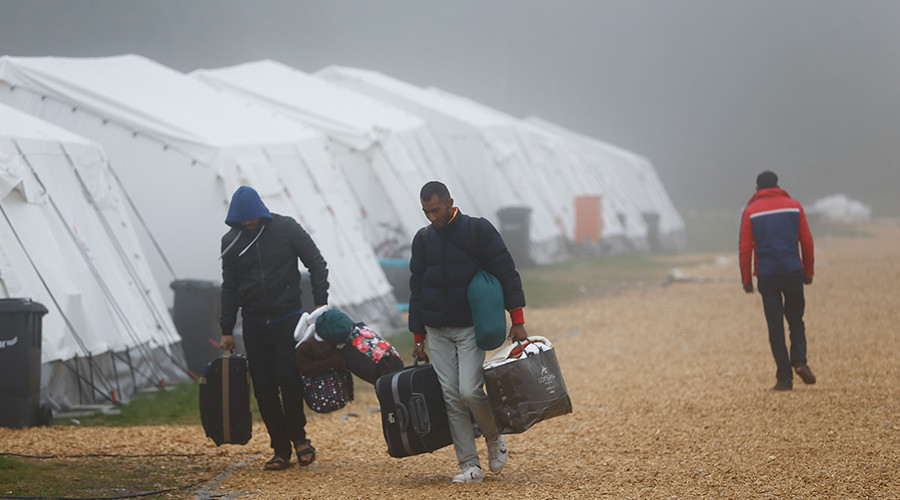 Refugee influx to drive up housing prices in Germany - Postbank