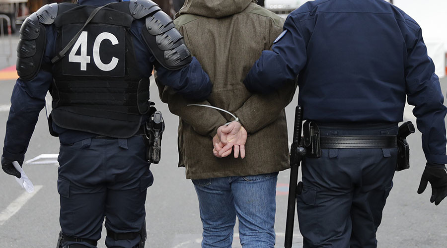 4 Islamist radicals arrested for planning imminent terror attack in Paris